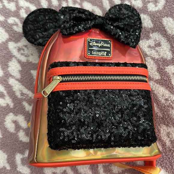 Brand new with tag Halloween Disney loungefly for 2023 - Picture 2 of 7